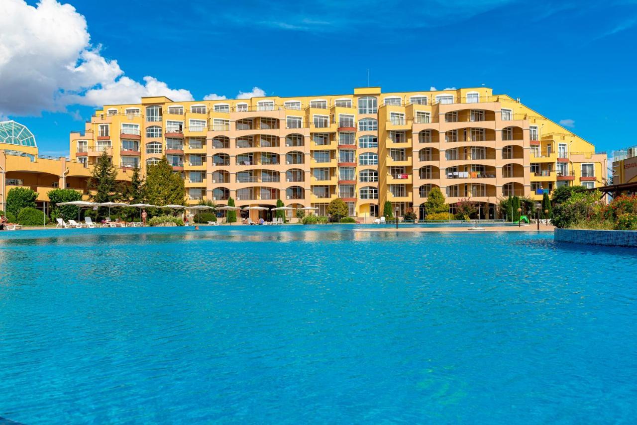 Menada Grand Resort Apartments Aheloj Kültér fotó