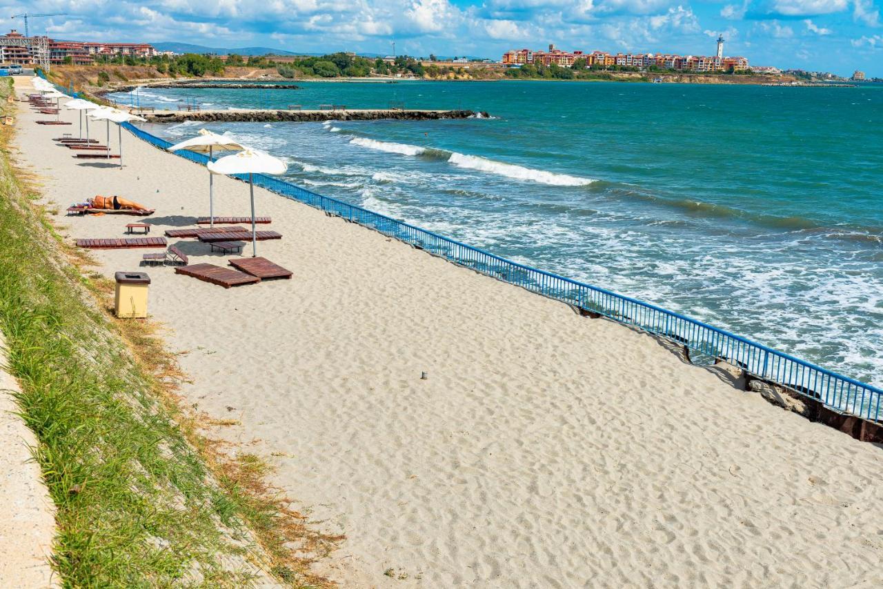 Menada Grand Resort Apartments Aheloj Kültér fotó