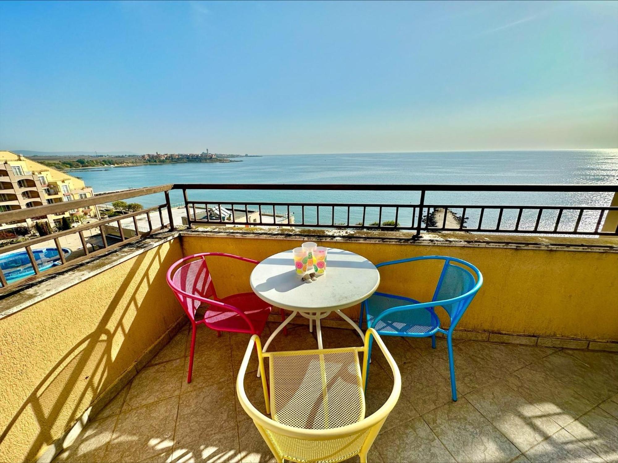 Menada Grand Resort Apartments Aheloj Kültér fotó