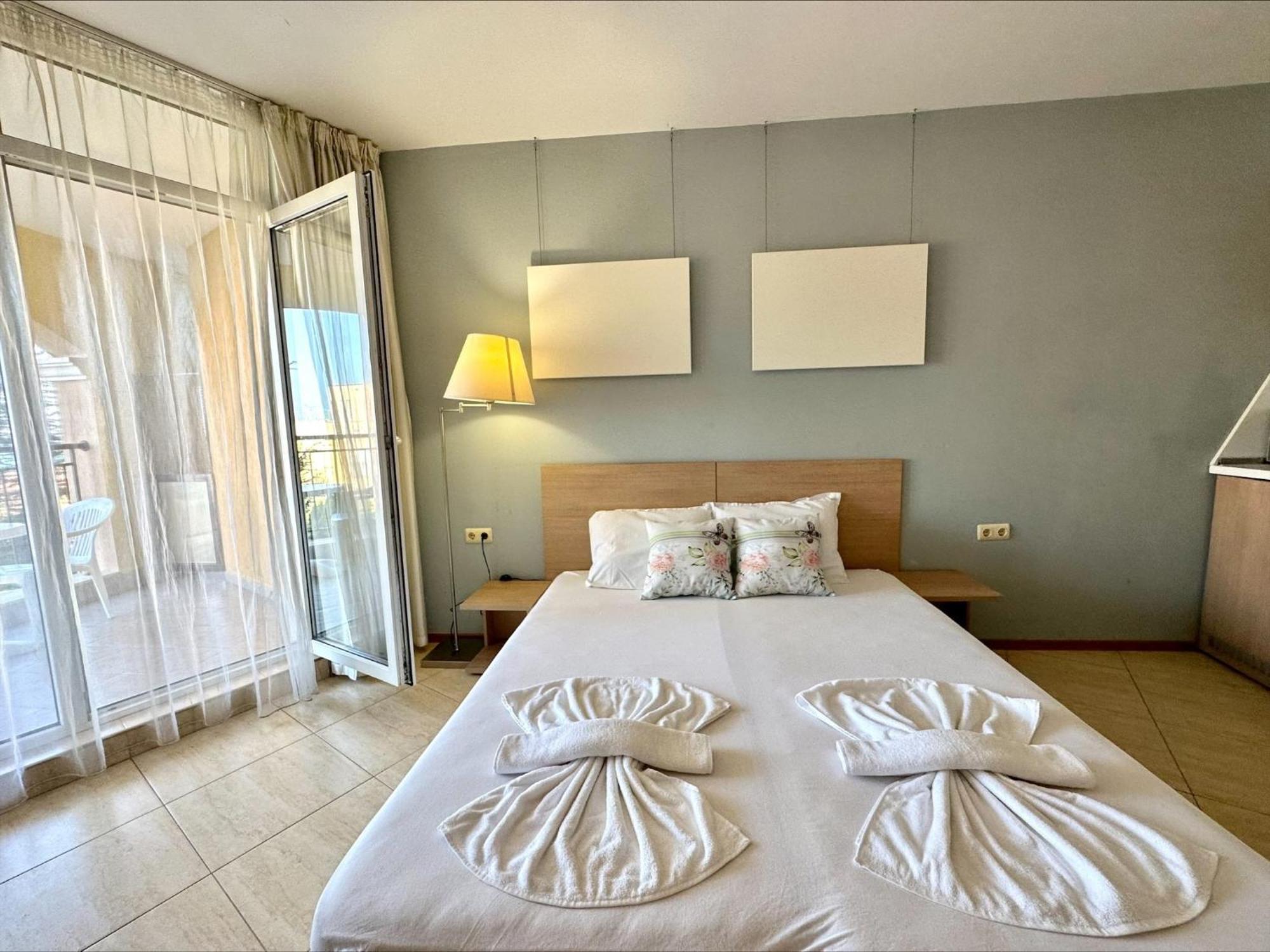 Menada Grand Resort Apartments Aheloj Szoba fotó